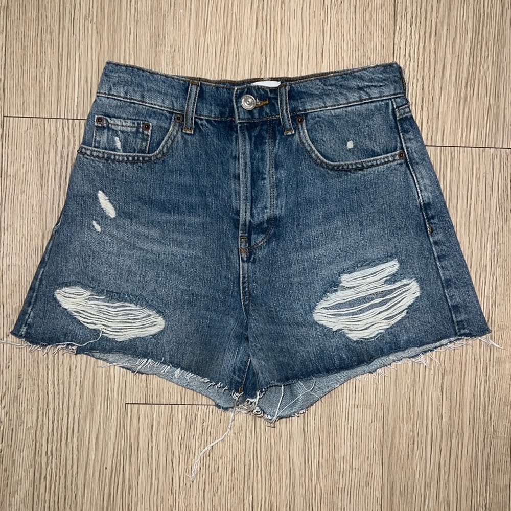 BDG Size 27 Highwaisted Jean Shorts